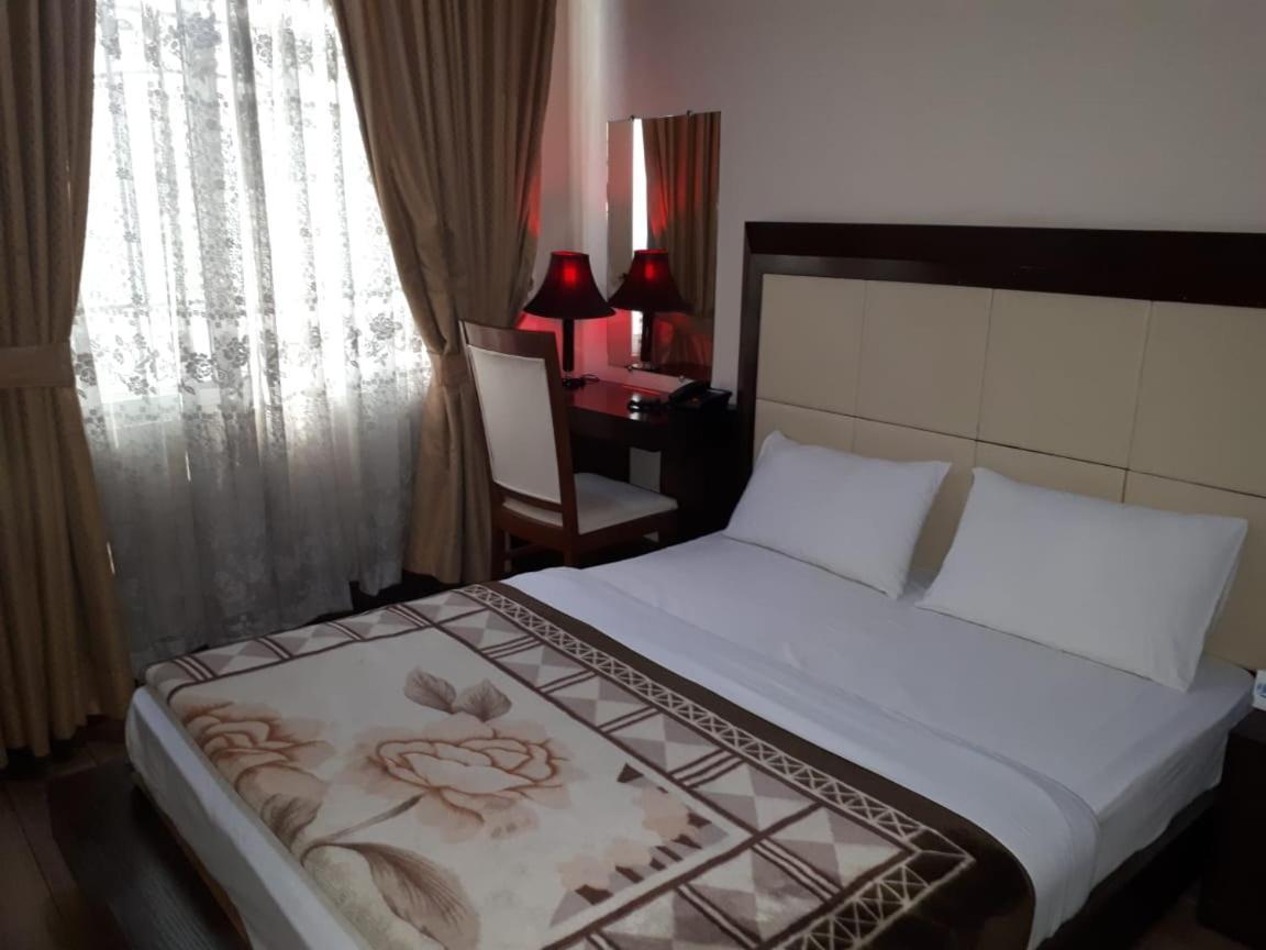 Midtown Hotel Rawalpindi Luaran gambar