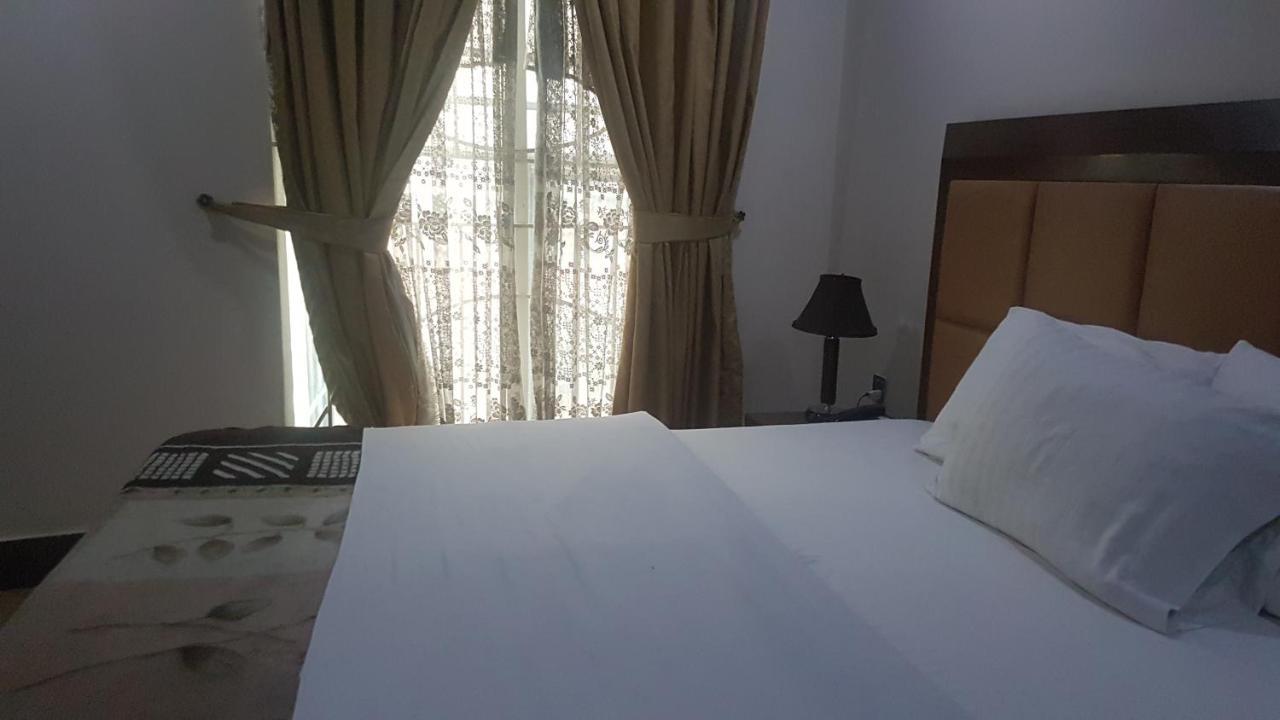 Midtown Hotel Rawalpindi Luaran gambar