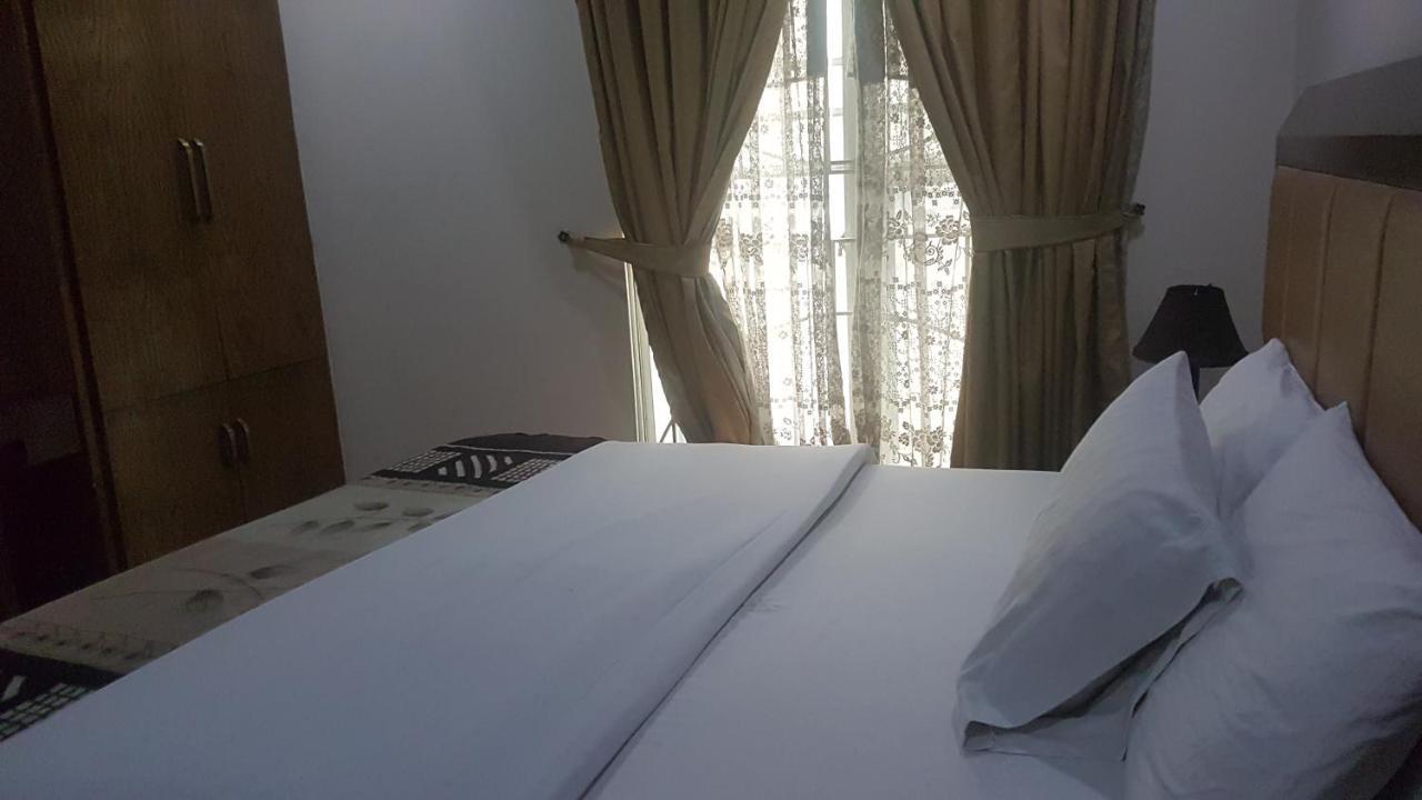 Midtown Hotel Rawalpindi Luaran gambar