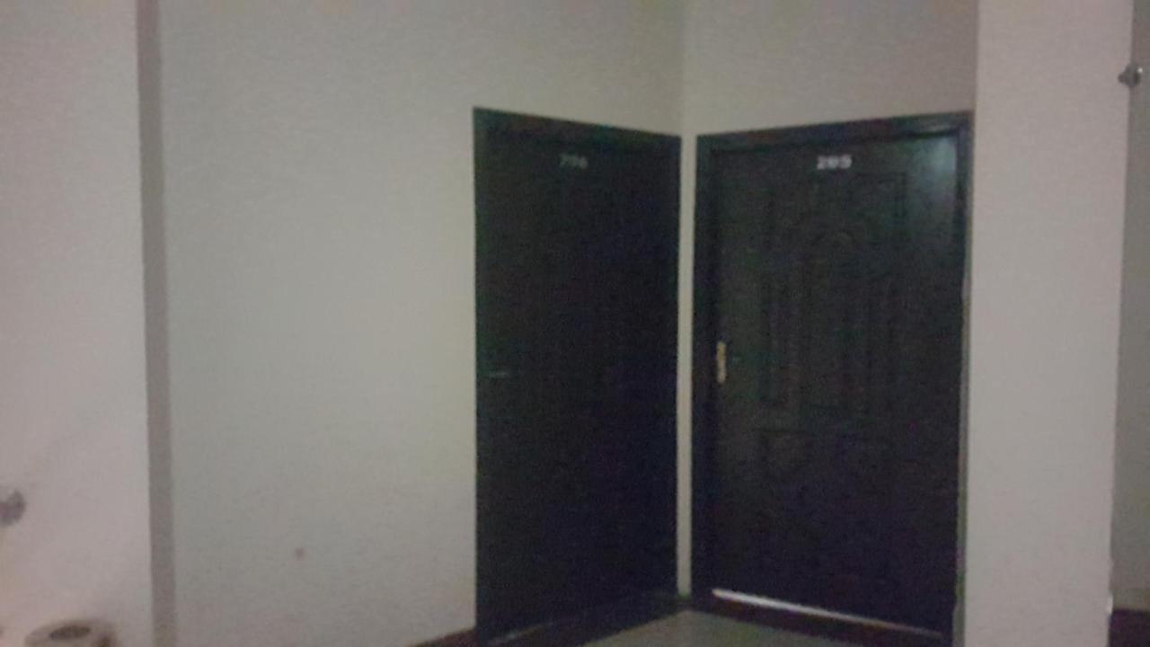 Midtown Hotel Rawalpindi Luaran gambar